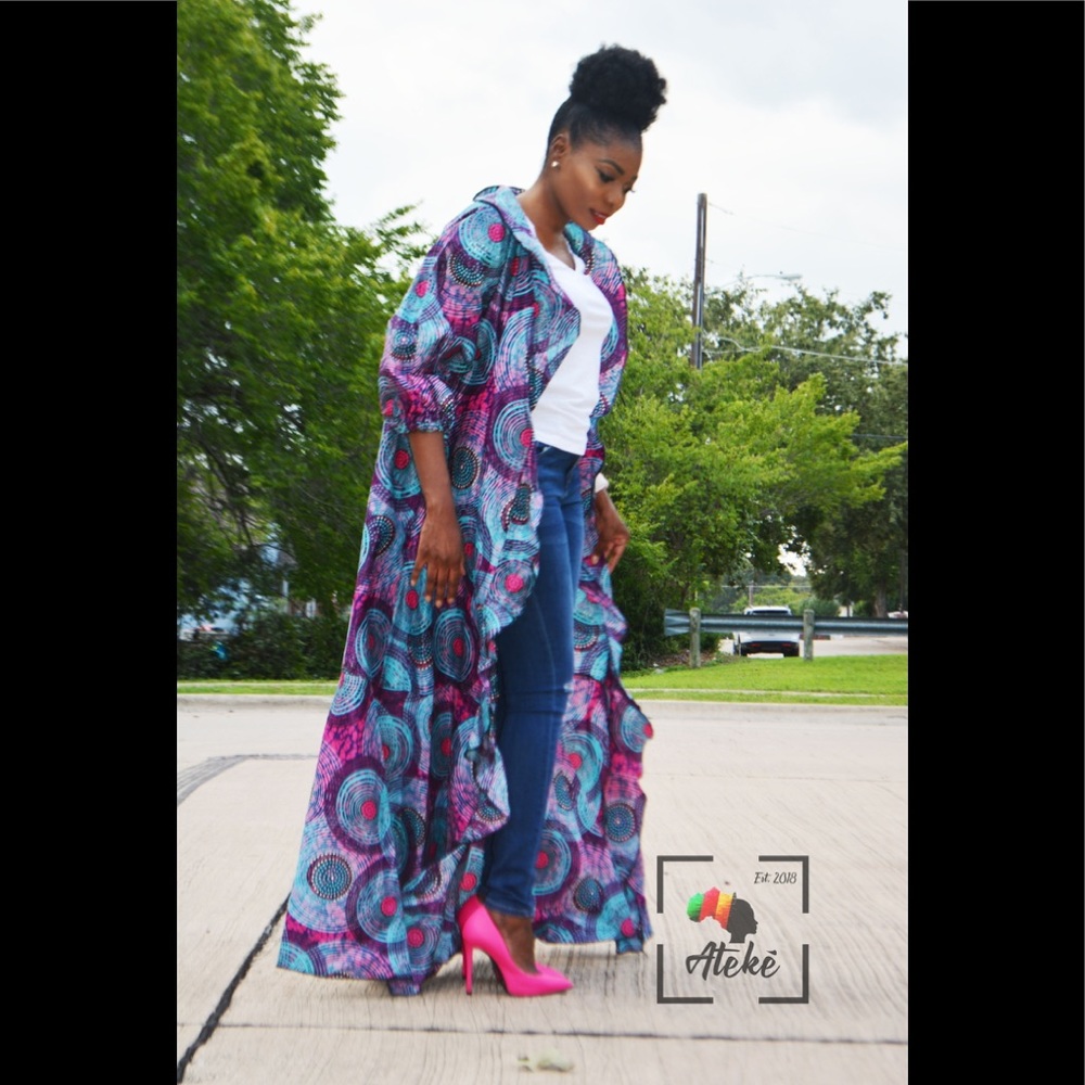 Long vibrant African print duster w/puffy sleeves
